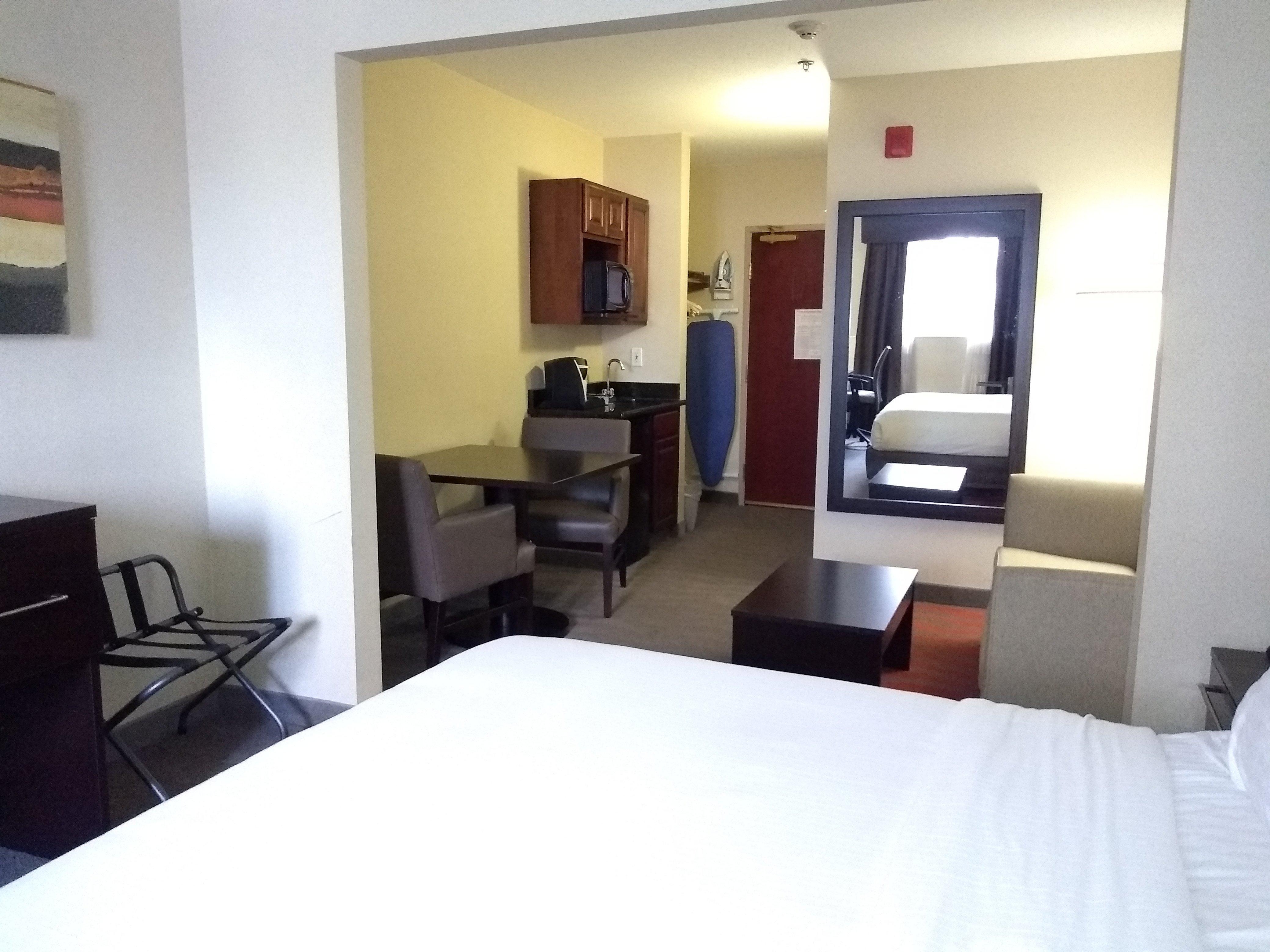 Holiday Inn Express Hotel & Suites Waterford By Ihg Екстер'єр фото