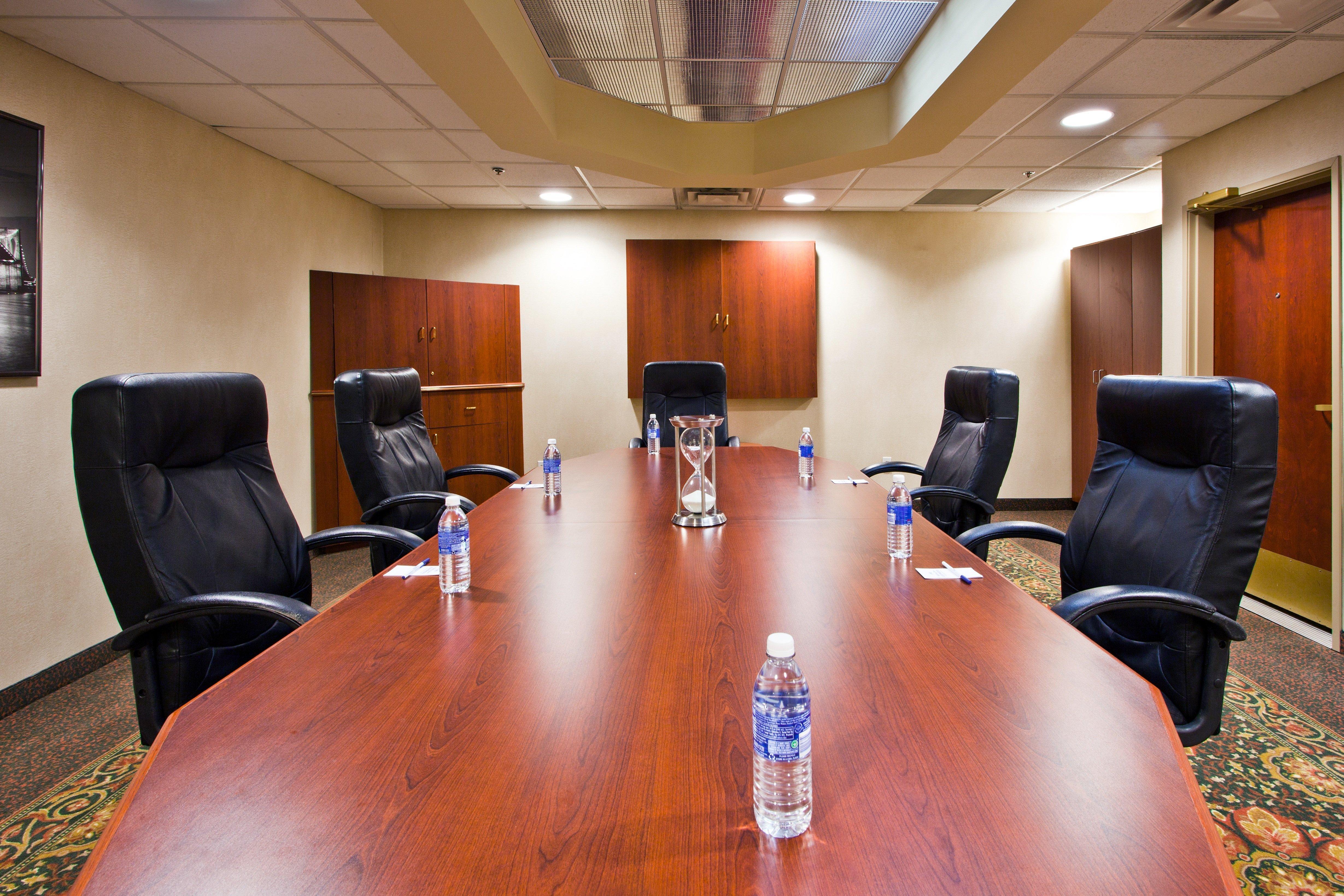 Holiday Inn Express Hotel & Suites Waterford By Ihg Екстер'єр фото