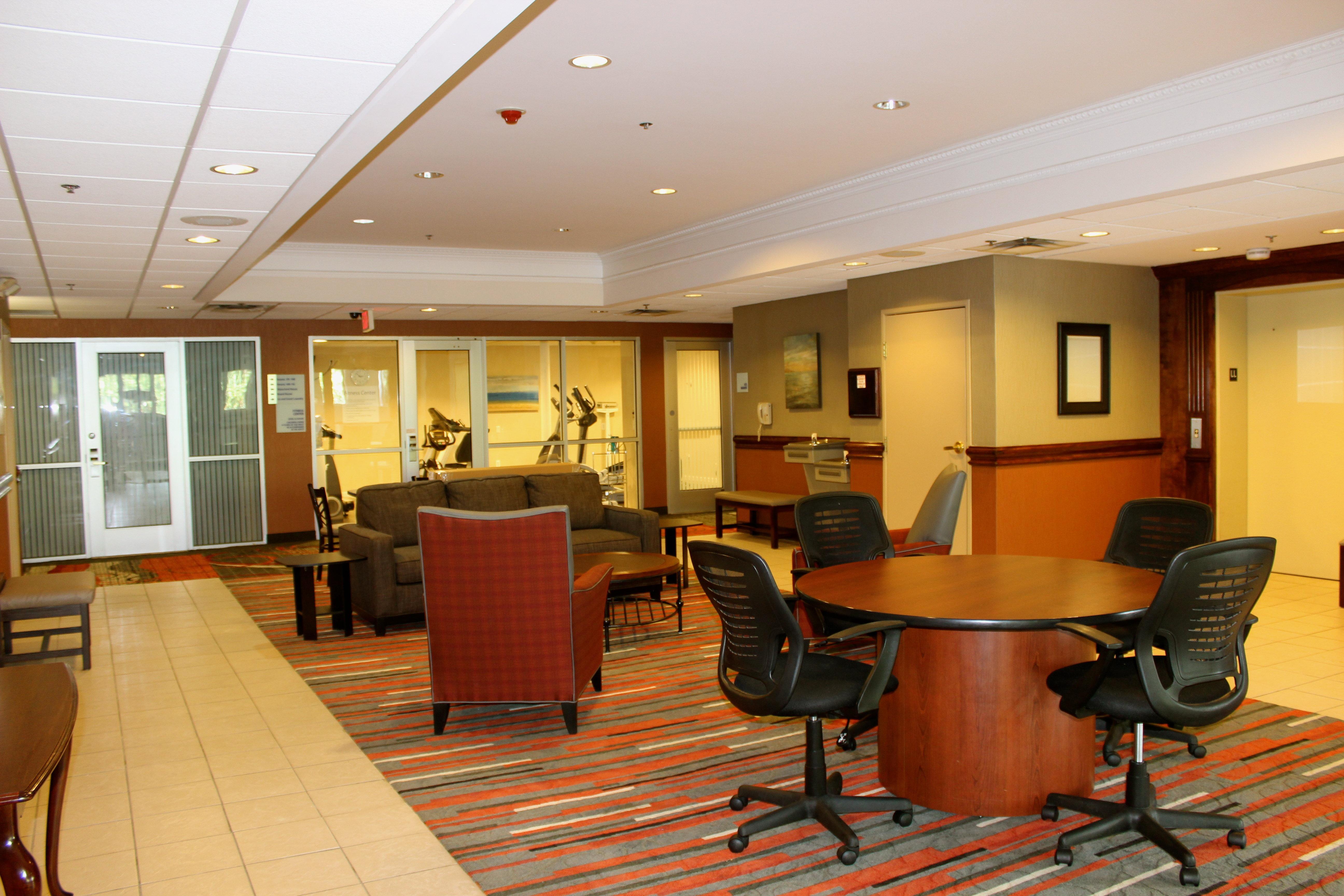 Holiday Inn Express Hotel & Suites Waterford By Ihg Екстер'єр фото