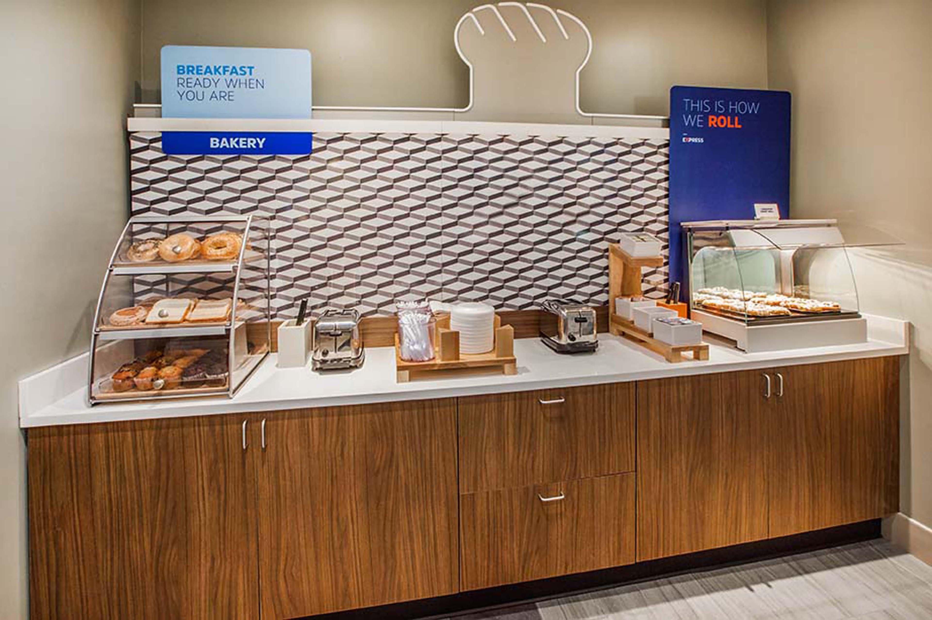 Holiday Inn Express Hotel & Suites Waterford By Ihg Екстер'єр фото