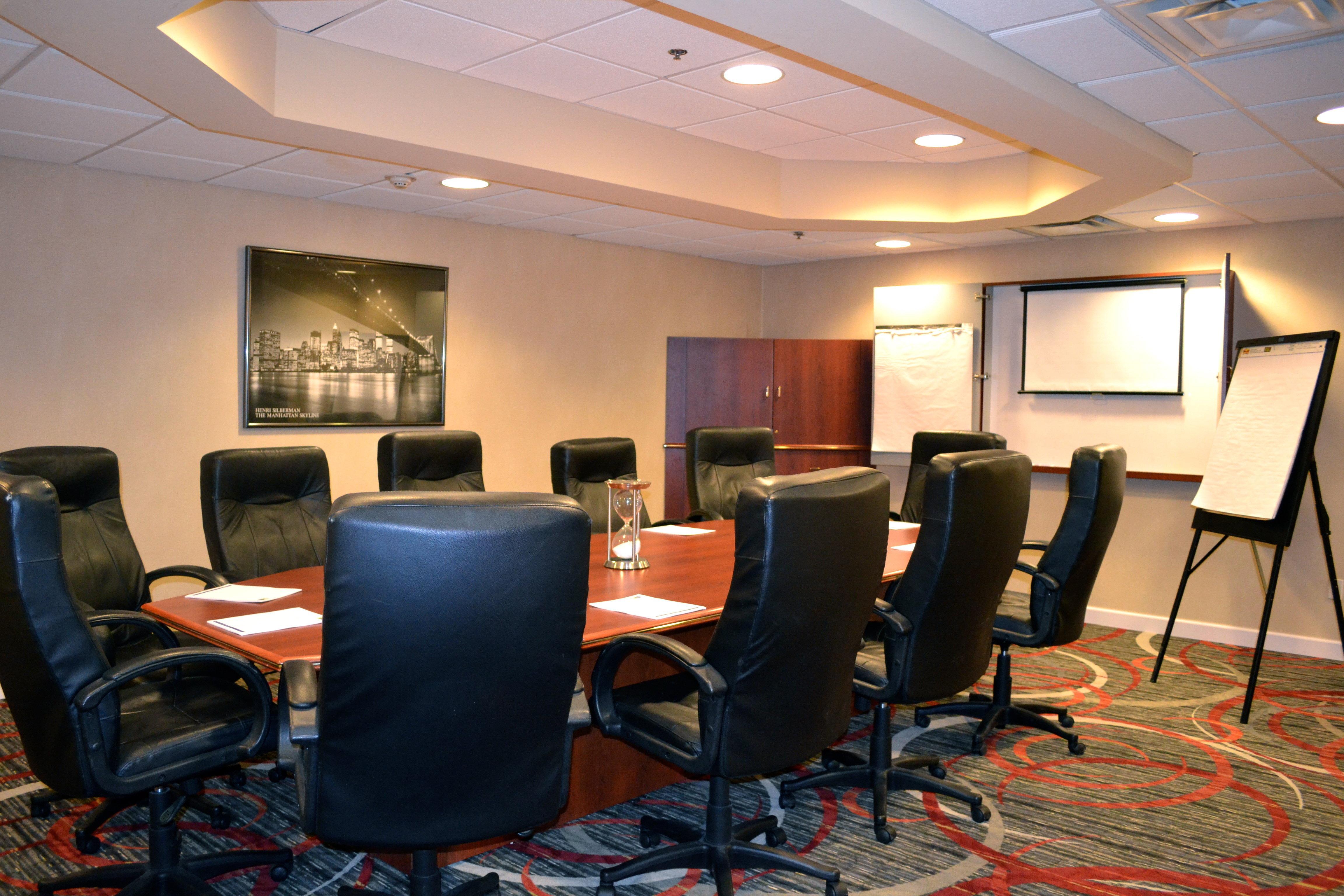 Holiday Inn Express Hotel & Suites Waterford By Ihg Екстер'єр фото
