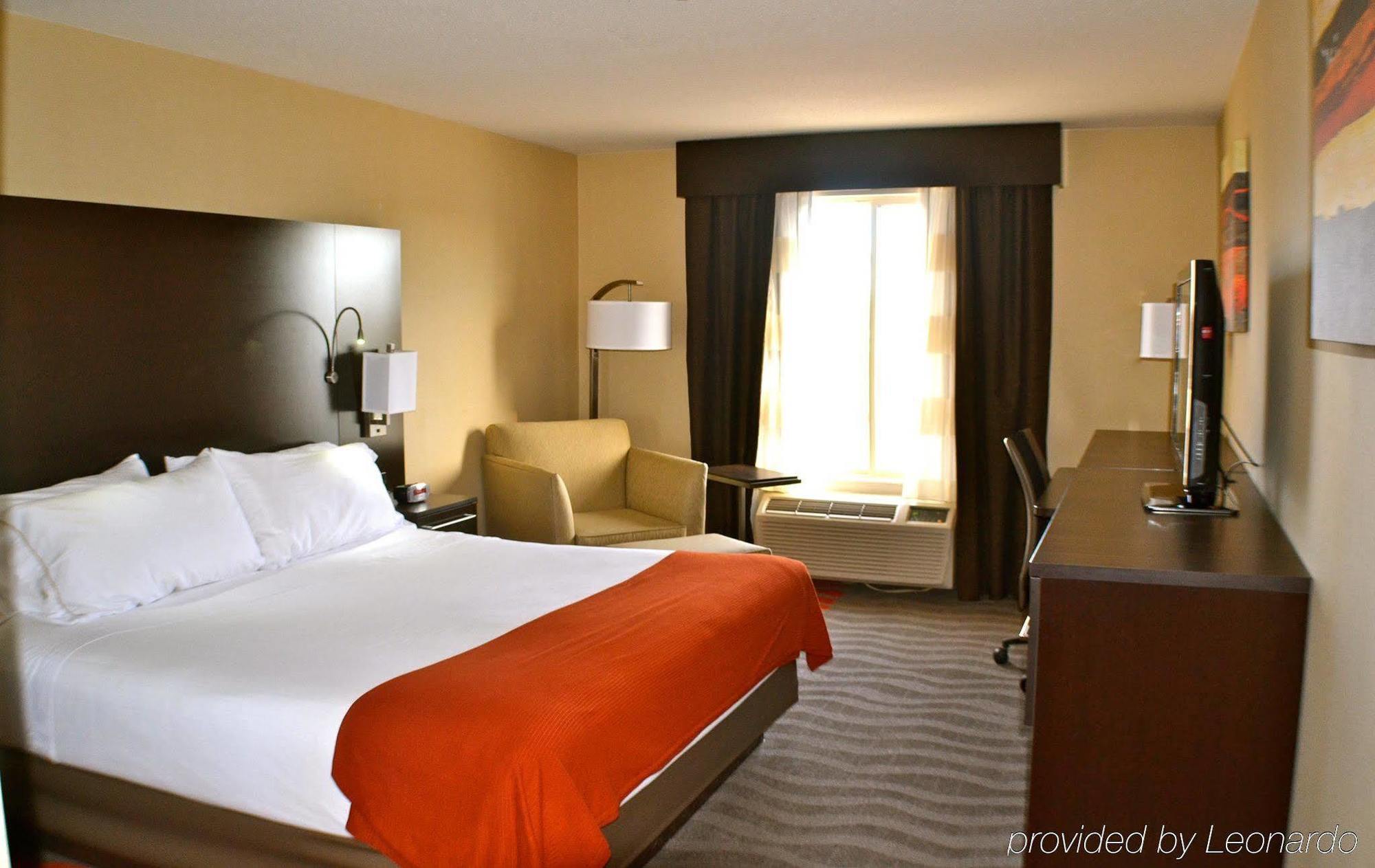 Holiday Inn Express Hotel & Suites Waterford By Ihg Екстер'єр фото