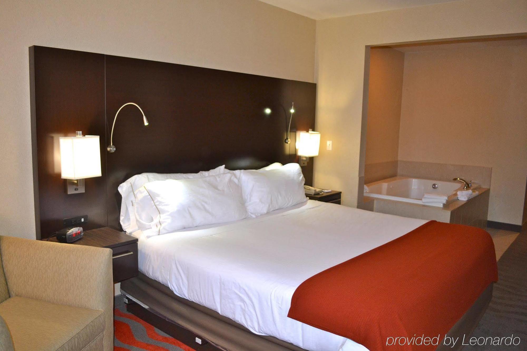 Holiday Inn Express Hotel & Suites Waterford By Ihg Екстер'єр фото