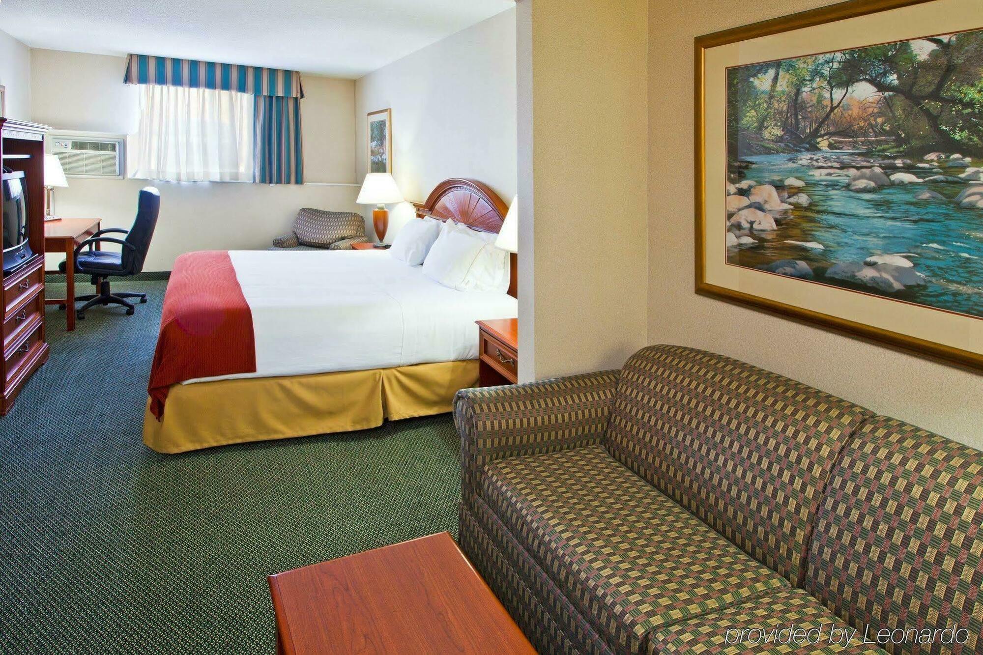 Holiday Inn Express Hotel & Suites Waterford By Ihg Екстер'єр фото